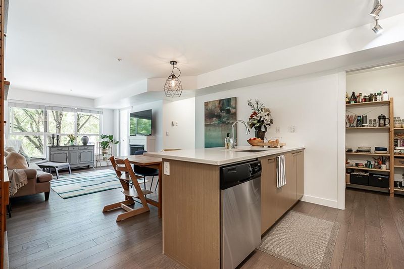 FEATURED LISTING: 201 - 688 18TH Avenue East Vancouver