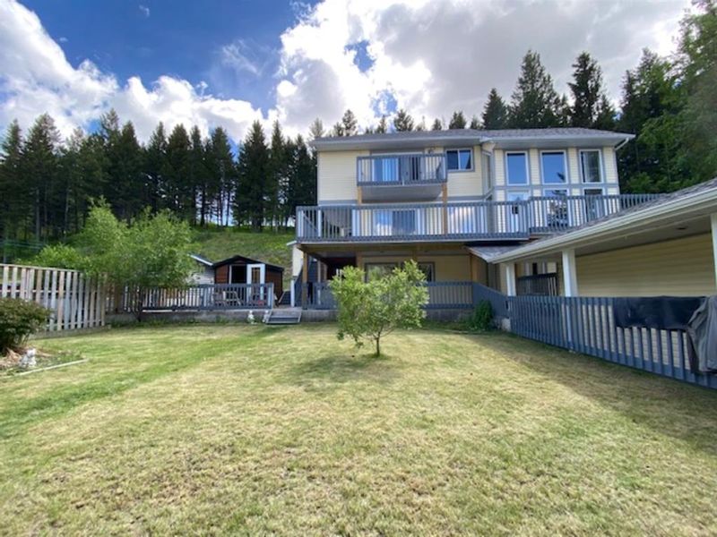 FEATURED LISTING: 13318 15 Avenue Blairmore