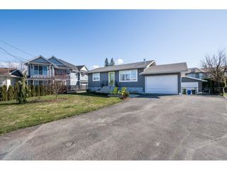 Photo 2: 8540 HOWARD Crescent in Chilliwack: Chilliwack E Young-Yale House for sale : MLS®# R2660775