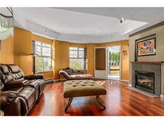 Photo 4: 101 215 TWELFTH Street in New Westminster: Uptown NW Condo for sale in "DISCOVERY REACH" : MLS®# V1109554