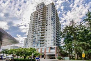 Photo 1: 303 15152 RUSSELL AVENUE: White Rock Condo for sale (South Surrey White Rock)  : MLS®# R2134958