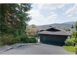 Photo 2: 34 AXFORD Bay in Port Moody: Barber Street House for sale : MLS®# V1069252