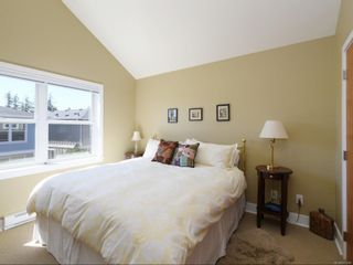Photo 13: 17 10520 McDonald Park Rd in North Saanich: NS McDonald Park Row/Townhouse for sale : MLS®# 871986