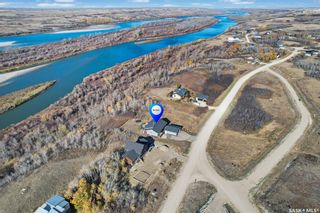Photo 4: 452 Saskatchewan Road in Sarilia Country Estates: Residential for sale : MLS®# SK911277