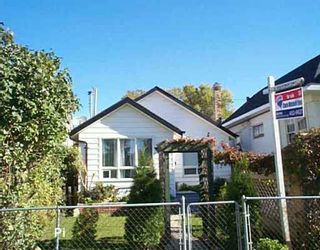 Photo 1: 189 GORDON Avenue in Winnipeg: East Kildonan Single Family Detached for sale (North East Winnipeg)  : MLS®# 2515301