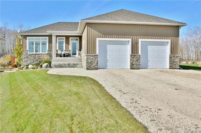 Main Photo: 47 TANGLEWOOD Bay in Kleefeld: R16 Residential for sale : MLS®# 1721751