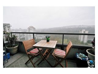 Photo 7: # 2204 3970 CARRIGAN CT in Burnaby: Government Road Condo for sale in "DISCOVER PLACE" (Burnaby North)  : MLS®# V861085