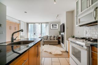Photo 4: 1107 1225 RICHARDS Street in Vancouver: Downtown VW Condo for sale in "THE EDEN" (Vancouver West)  : MLS®# R2479850
