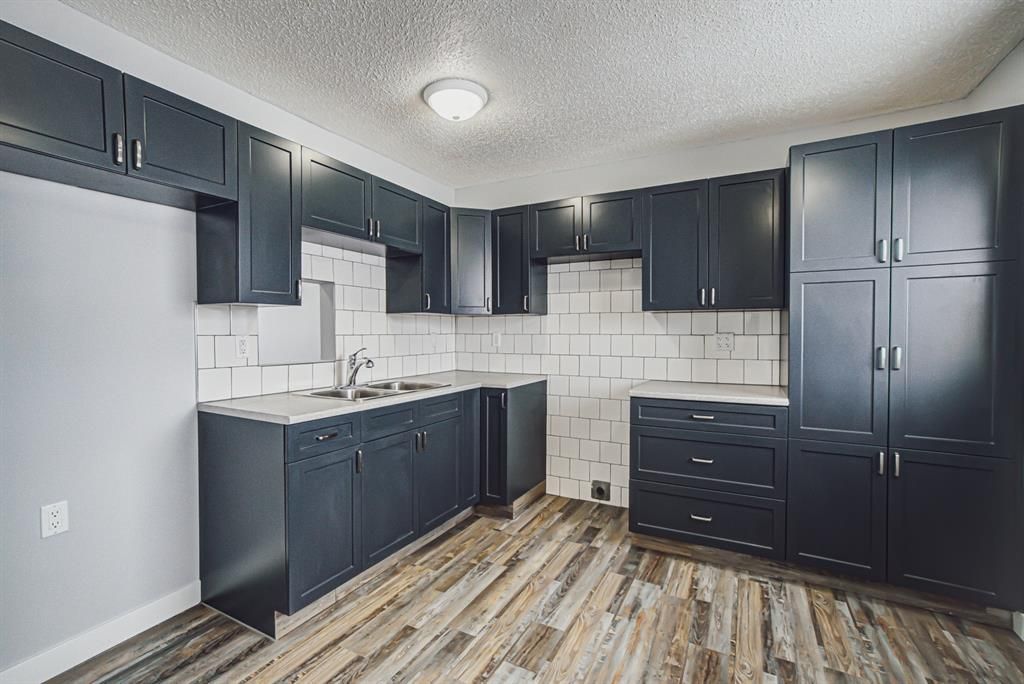 Main Photo: Unit 21 5265 7 Street W: Claresholm Row/Townhouse for sale : MLS®# A1185110