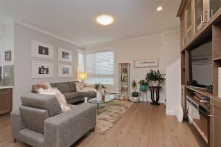 Photo 2: 49 16118 87 Avenue in Surrey: Fleetwood Tynehead Townhouse for sale in "ACADEMY" : MLS®# R2328797