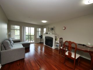 Photo 2: 409 2998 SILVER SPRINGS Boulevard in Coquitlam: Westwood Plateau Condo for sale in "TRILLIUM" : MLS®# R2882023