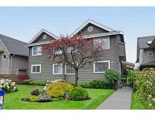 Photo 1: 327 E 11TH Street in North Vancouver: Central Lonsdale 1/2 Duplex for sale : MLS®# V1119339