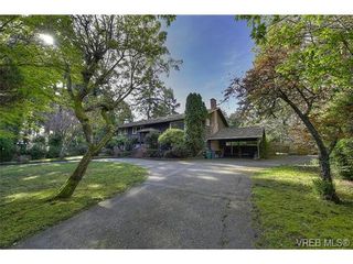 Photo 3: 2987 Baynes Rd in VICTORIA: SE Ten Mile Point House for sale (Saanich East)  : MLS®# 726592