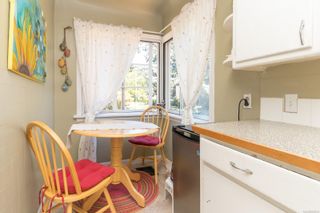 Photo 12: 630 Bryden Crt in Esquimalt: Es Old Esquimalt Half Duplex for sale : MLS®# 883333