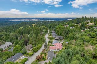 Photo 2: 569 ST. GILES Road in West Vancouver: Glenmore House for sale : MLS®# R2879766