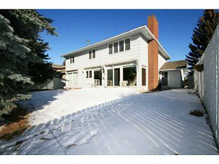 Photo 2: 446 LAKE SIMCOE Crescent SE in CALGARY: Lk Bonavista Estates Residential Detached Single Family for sale (Calgary)  : MLS®# C3558030
