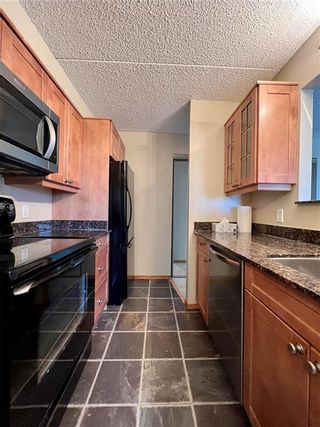 Photo 7: 702 77 Edmonton Street in Winnipeg: Downtown Condominium for sale (9A)  : MLS®# 202321731