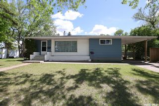 Main Photo: 3347 QUEEN Street in Regina: Lakeview RG Residential for sale : MLS®# SK973319
