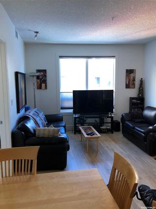 Photo 2: 204 404 C Avenue South in Saskatoon: Riversdale Residential for sale : MLS®# SK932469