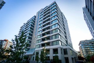 Photo 1: 804 1688 PULLMAN PORTER Street in Vancouver: False Creek Condo for sale in "Navio South Building" (Vancouver West)  : MLS®# R2294358