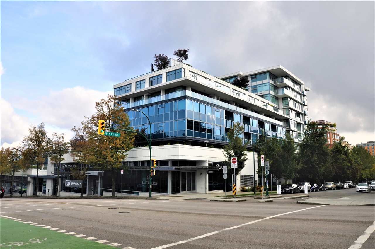 Main Photo: 526 1777 W 7TH Avenue in Vancouver: Fairview VW Condo for sale in "KITS360" (Vancouver West)  : MLS®# R2407024