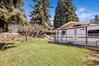 Photo 32: 2715 48 Avenue NW in Calgary: Charleswood Detached for sale : MLS®# A2128111