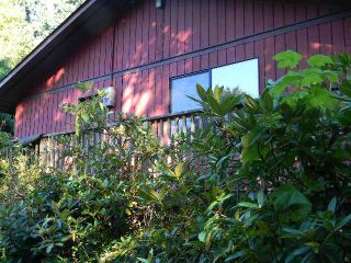 Photo 1: 1466 GOWER POINT Road in Gibsons: Gibsons & Area House for sale (Sunshine Coast)  : MLS®# V1060452
