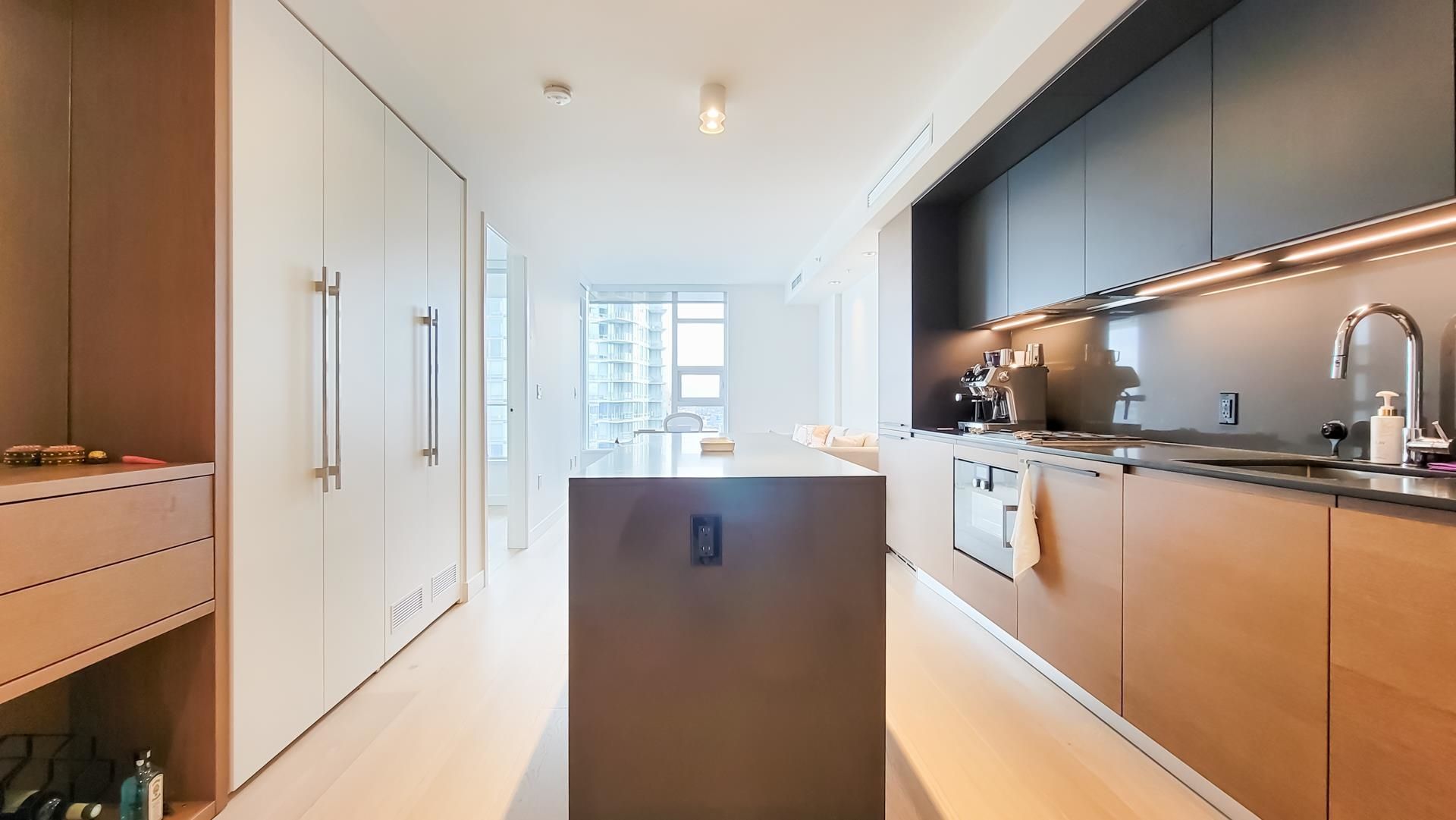 Main Photo: 2610 1289 HORNBY Street in Vancouver: Downtown VW Condo for sale in "One Burrard Place" (Vancouver West)  : MLS®# R2761551