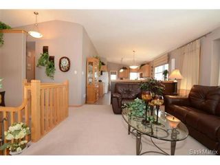 Photo 10: 160 MEADOW ROAD: White City Single Family Dwelling for sale (Regina NE)  : MLS®# 476169