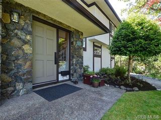 Photo 3: 3928 Oakdale Pl in VICTORIA: SE Mt Doug House for sale (Saanich East)  : MLS®# 701182