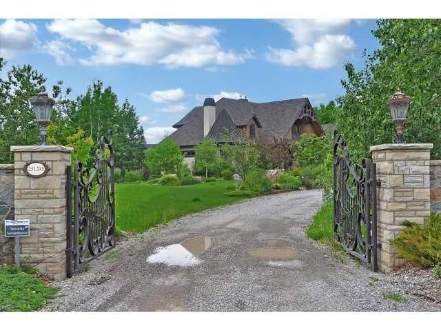 Main Photo: WELLAND WAY BEARSPAW: Residential for sale : MLS®# C3625490