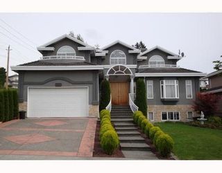 Photo 1: 2718 SOUTHCREST Drive in Burnaby North: Montecito Home for sale ()  : MLS®# V804954