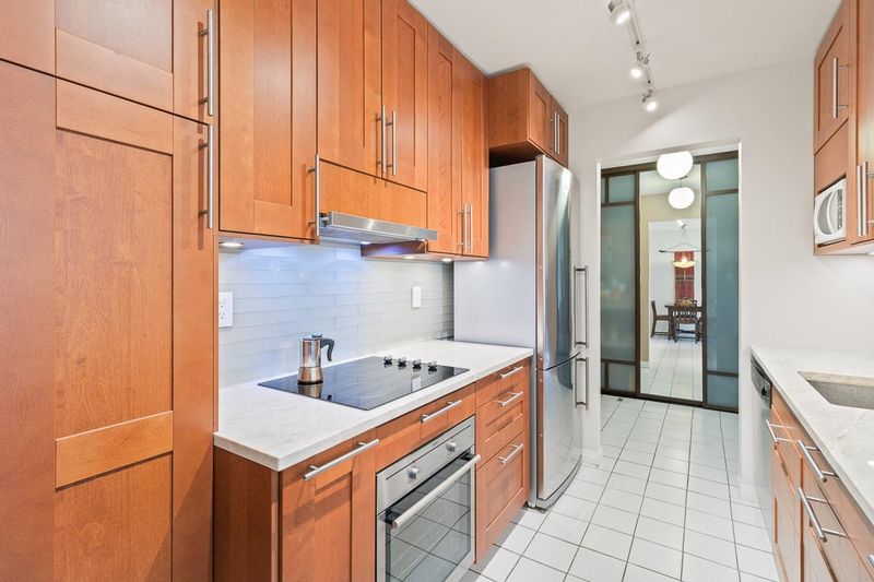FEATURED LISTING: 207 - 1825 8TH Avenue West Vancouver