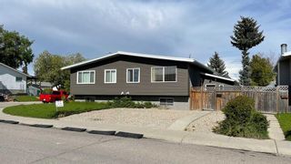 Photo 1: 222 Blackthorn Road NE in Calgary: Thorncliffe Semi Detached (Half Duplex) for sale : MLS®# A2138300