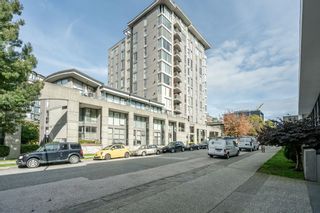 Photo 2: 1006 1633 W 8TH Avenue in Vancouver: Fairview VW Condo for sale (Vancouver West)  : MLS®# R2784879