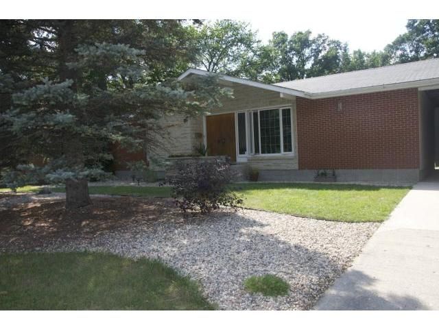 Main Photo: 99 Riverbend Avenue in WINNIPEG: St Vital Residential for sale (South East Winnipeg)  : MLS®# 1216465
