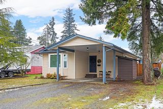 Photo 1: 2566 Rosstown Rd in Nanaimo: Na Diver Lake House for sale : MLS®# 922808