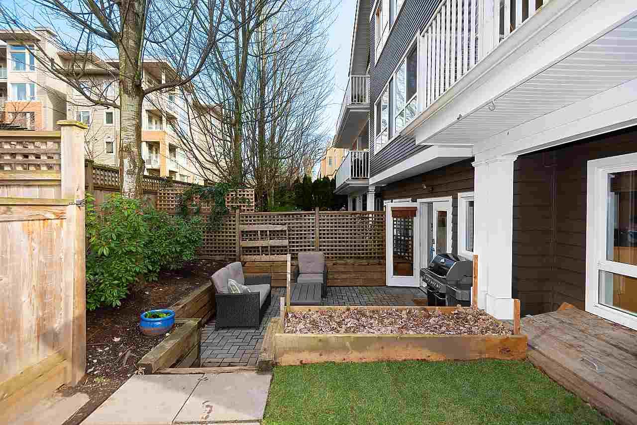 Main Photo: 103 128 W 21ST Street in North Vancouver: Central Lonsdale Condo for sale in "The Westside" : MLS®# R2544922
