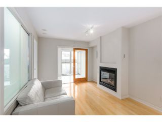 Photo 2: 505 969 RICHARDS Street in Vancouver: Downtown VW Condo for sale in "MONDRIAN II" (Vancouver West)  : MLS®# V1102321