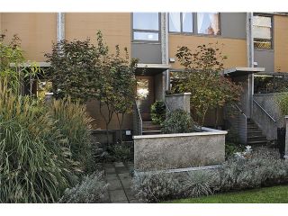 Main Photo: 396 E 15TH Avenue in Vancouver: Mount Pleasant VE Townhouse for sale (Vancouver East)  : MLS®# V1032473