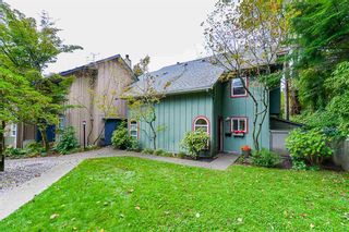 Photo 1: 1 900 17th W Street in North Vancouver: Mosquito Creek Townhouse for sale : MLS®# r2510264