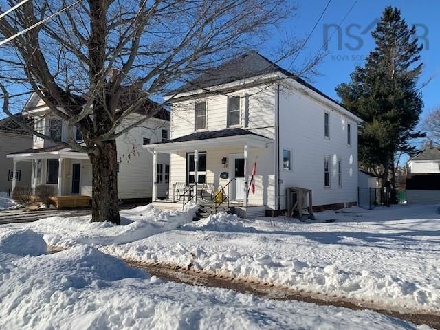 Main Photo: 22 Agnew Street in Amherst: 101-Amherst,Brookdale,Warren Residential for sale (Northern Region)  : MLS®# 202200382