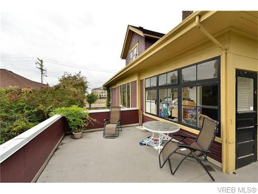 Photo 5: Photos: 3805 Carey Rd in VICTORIA: SW Tillicum House for sale (Saanich West)  : MLS®# 745427