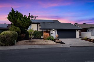 Main Photo: UNIVERSITY CITY House for sale : 4 bedrooms : 7257 Steinbeck Ave in San Diego