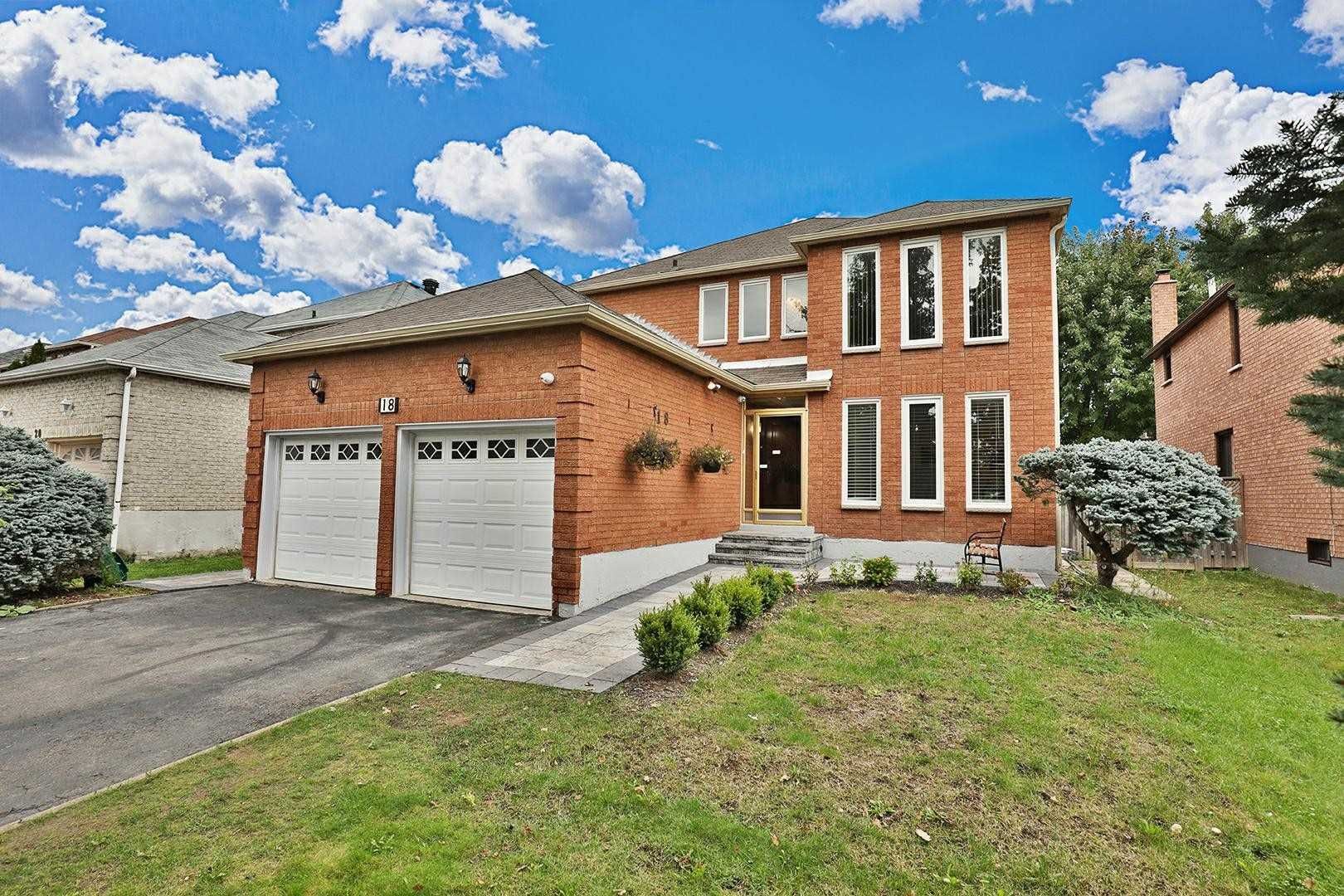 Main Photo: 18 Taplane Drive in Markham: Middlefield House (2-Storey) for sale : MLS®# N5404903