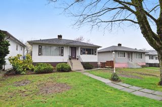 Photo 1: 4254 VENABLES Street in Burnaby: Willingdon Heights House for sale (Burnaby North)  : MLS®# R2156654