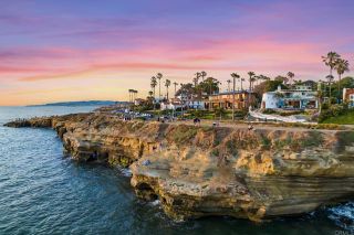 Main Photo: House for sale : 5 bedrooms : 889 Sunset Cliffs Boulevard in San Diego