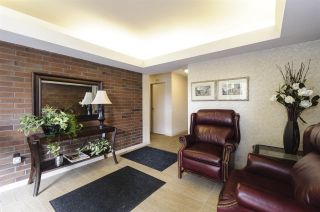 Photo 2: 404 5350 BALSAM Street in Vancouver: Kerrisdale Condo for sale in "Balsam House" (Vancouver West)  : MLS®# R2301031