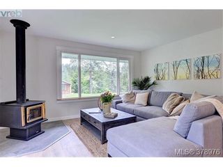 Photo 5: 354 Conway Rd in VICTORIA: SW Interurban House for sale (Saanich West)  : MLS®# 761063