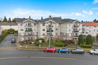 Photo 2: 404 33255 OLD YALE Road in Abbotsford: Central Abbotsford Condo for sale in "The Brixton" : MLS®# R2856482